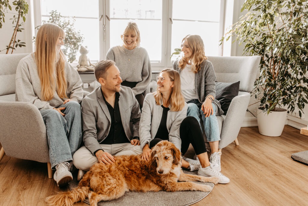 Startseite 15 Businessfotografie – große Teams im Berufsalltag.
