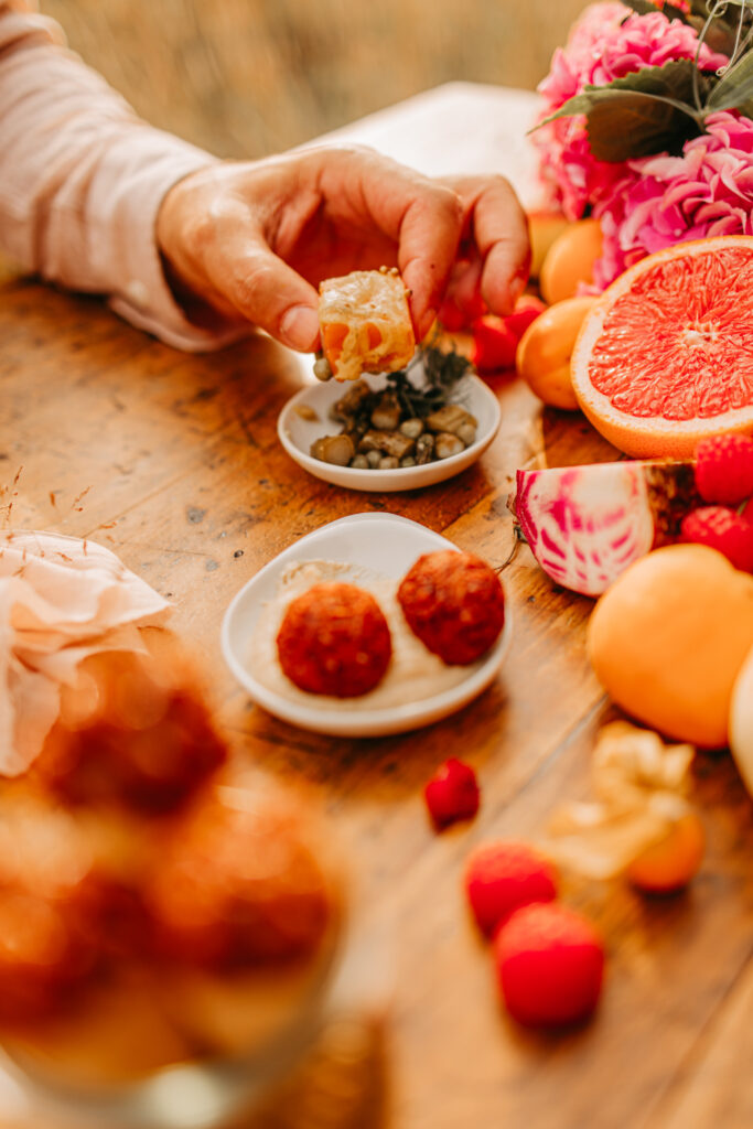 Kleine Häppchen sind zu sehen. 