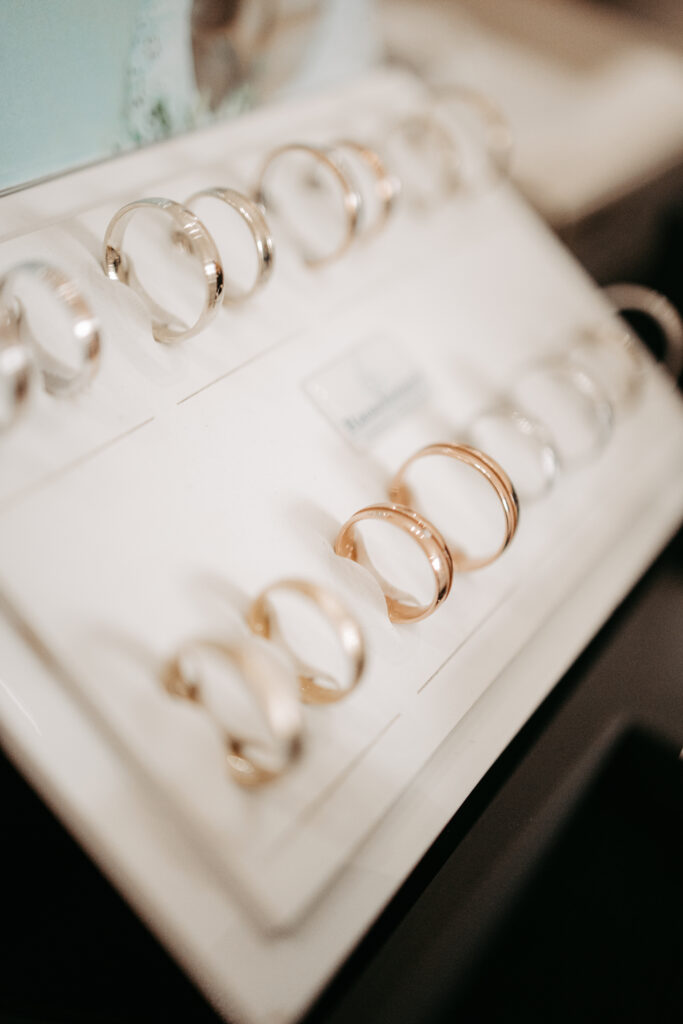 12 Brautperle Hochzeitskleid Ploen 67 von 126