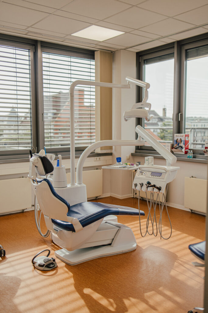 5 Zahnarztpraxis Zahnzeit Rostock 111 von 569