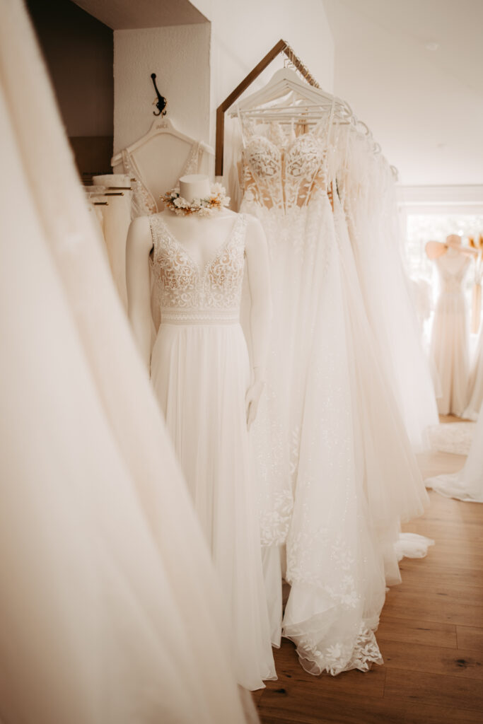 6 Brautperle Hochzeitskleid Ploen 37 von 126